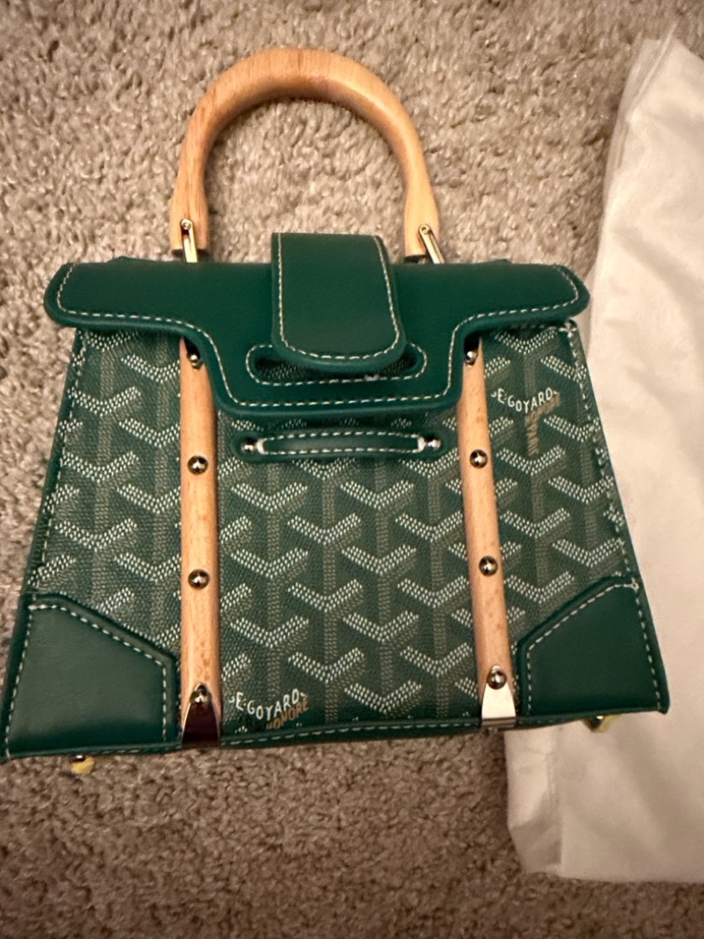 Beautiful Green Canvas and Wood-Trimmed Satchel